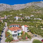 Apartament Topic