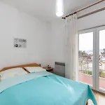Apartament Topic Podaca