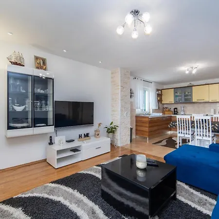 Topic Apartman Podaca
